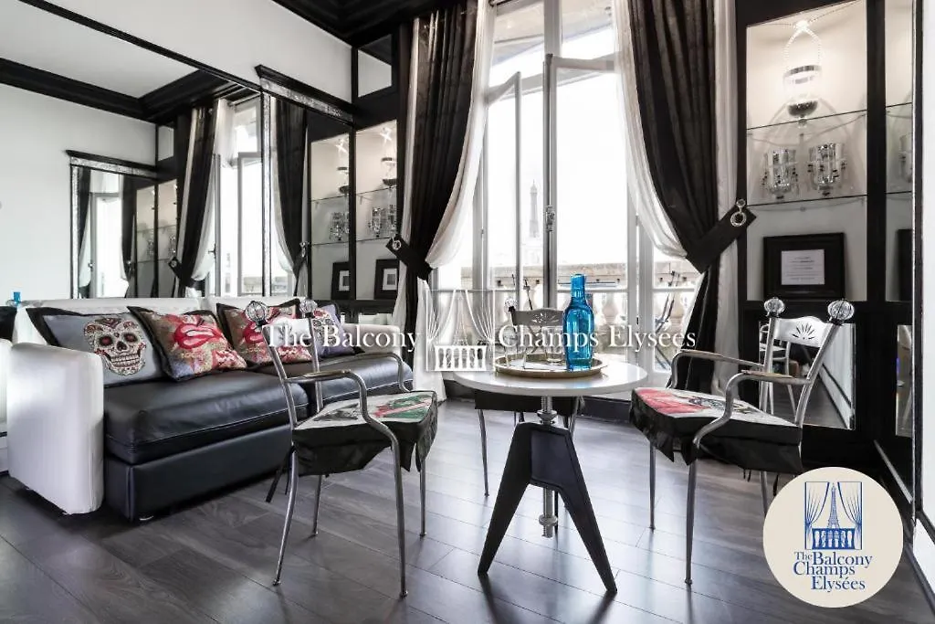 Balcony -view -champs Elysees * Parijs