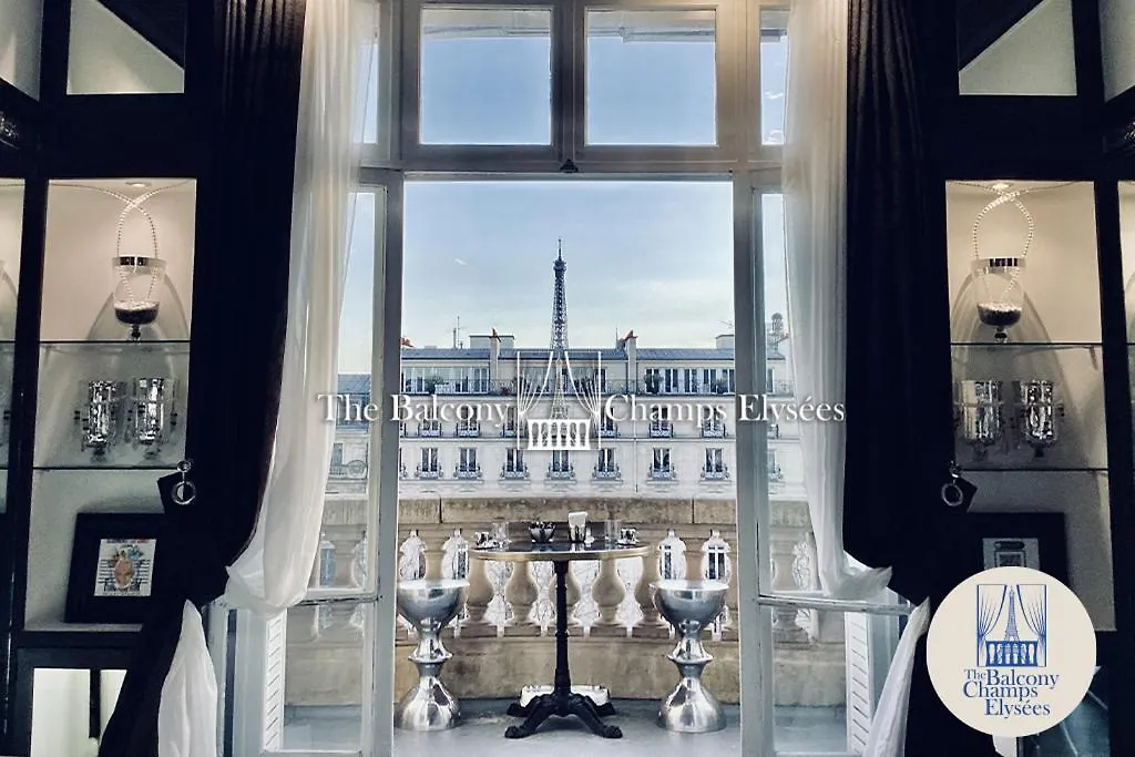 Apartment Balcony -view -champs Elysees *